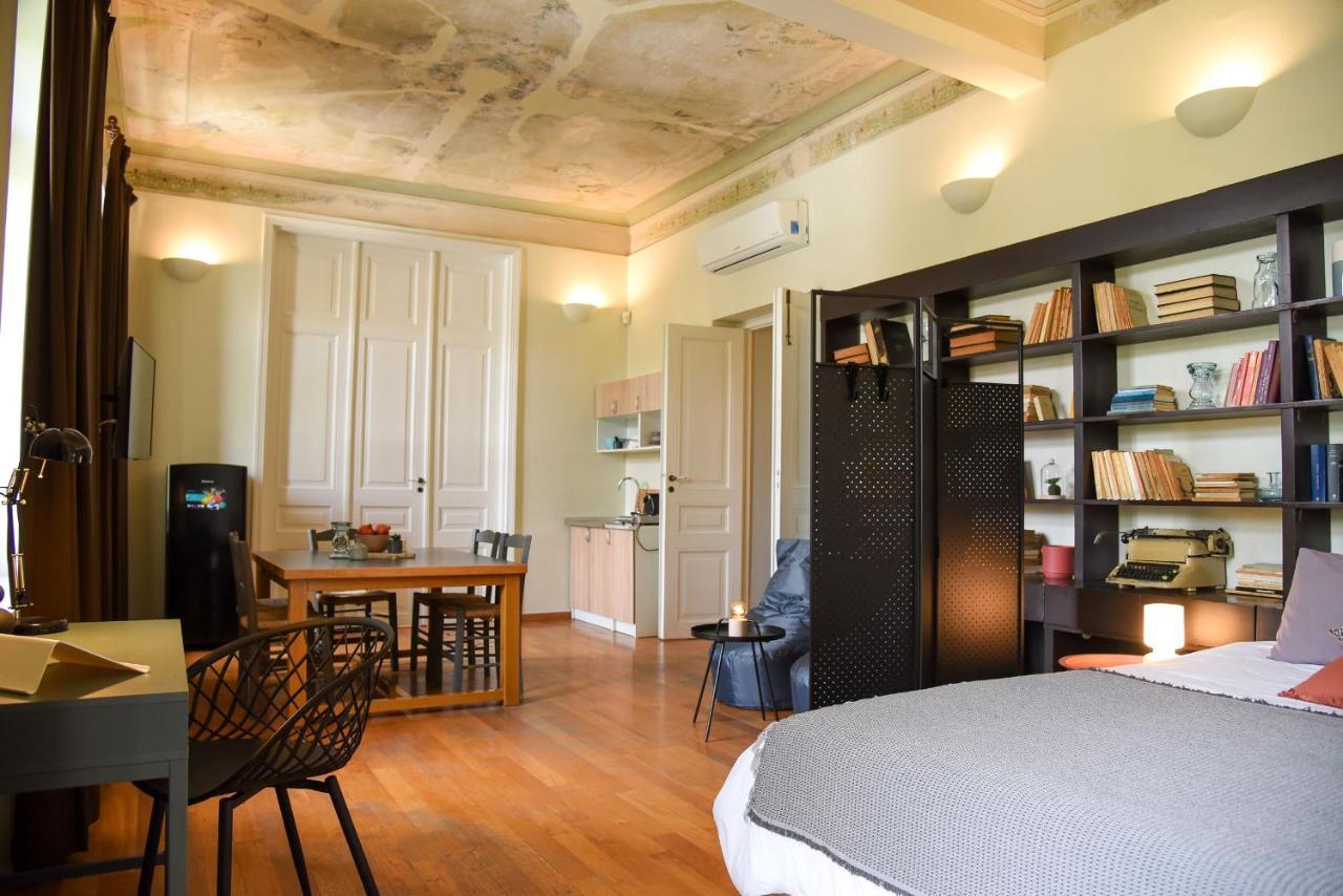 Neoclassical Athens Residence Extérieur photo