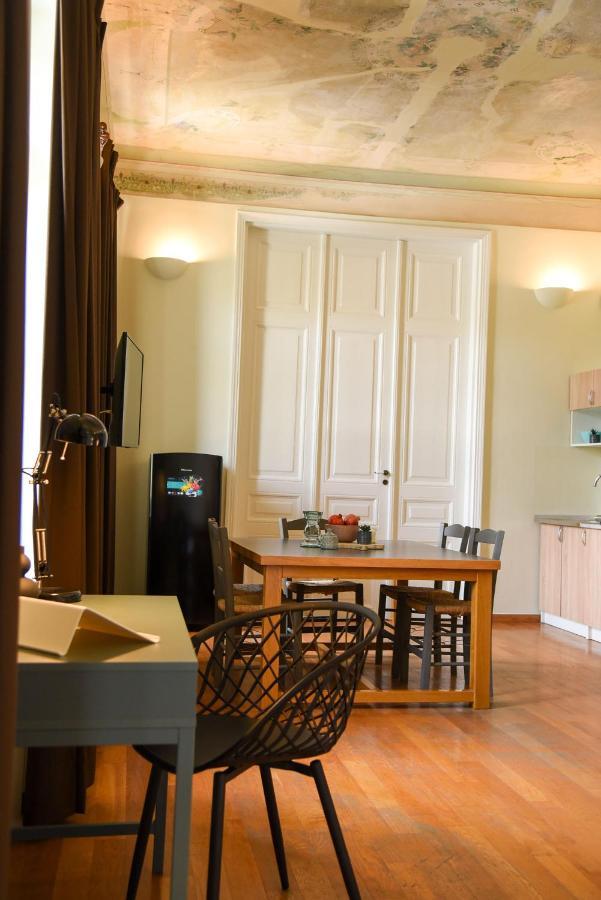 Neoclassical Athens Residence Extérieur photo